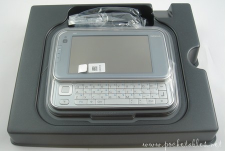 Nokia_n810_unbox5