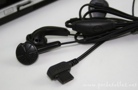 Willcom_d4_headset_cu