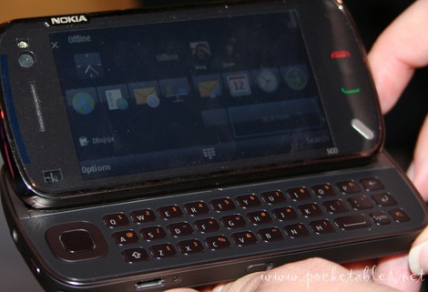 Nokia_n97_ces09_3