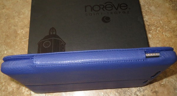 noreve nexus7 case 9 - for some reason we don't have an alt tag here