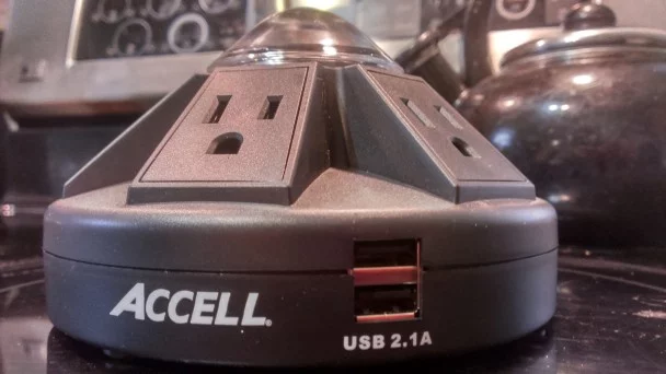 Accell Powramid USB ports