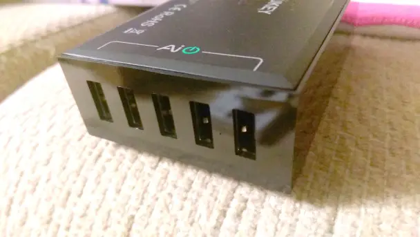 Aukey 5-Port USB Charging Station 