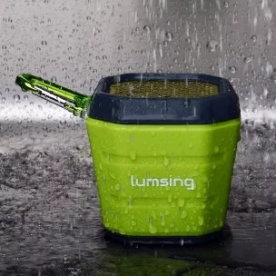 Lumsing speaker in the rain
