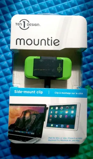 Mountie side-mount laptop clip