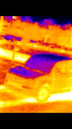 Seek Thermal - car taken at about 20 paces