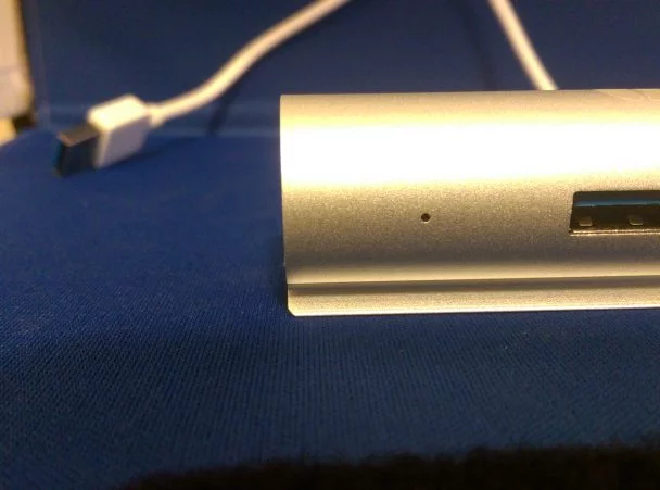 1byone SuperSpeed Aluminum USB 3.0 4-Port Hub 