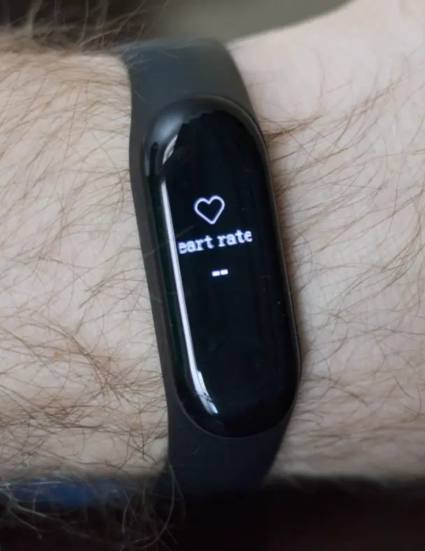 Xiaomi Mi Band 3 03 - for some reason we don't have an alt tag here
