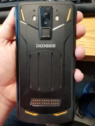 Doogee S90