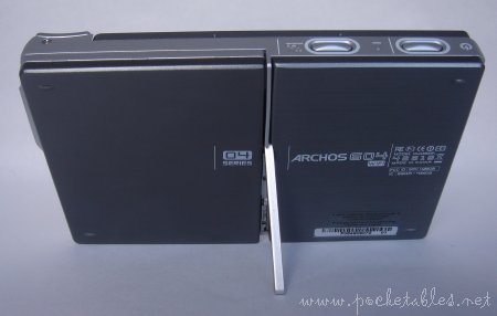 Archos_604w_stand2