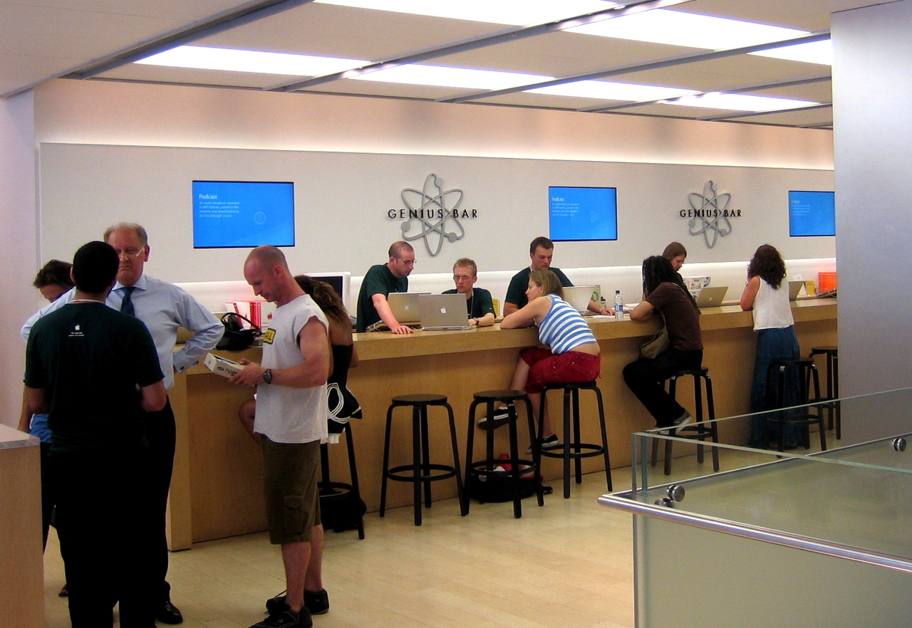 Apple Genius Bar - for some reason we don't have an alt tag here