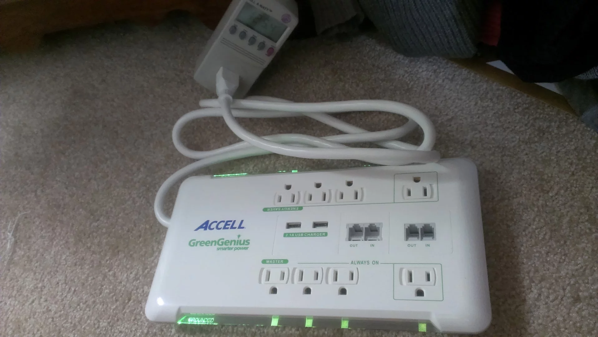 GreenGenius ® 8 Outlet Smart Surge Protector