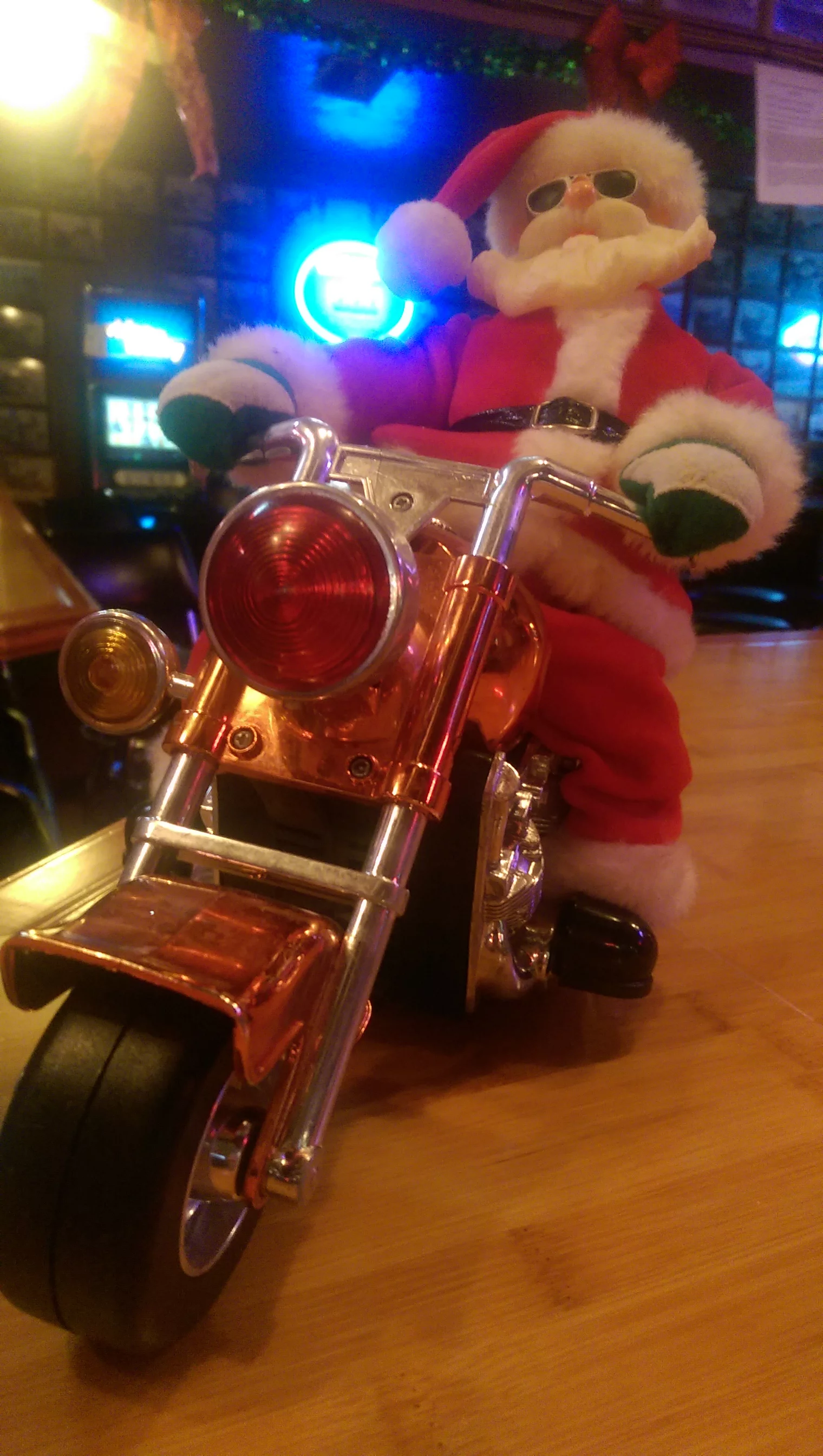 Santa rides a V-Twin