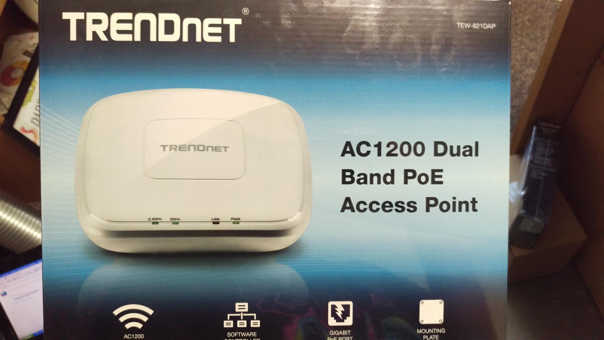 TRENDnet AC1200 Dual Band PoE Access Point