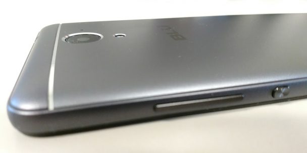 BLU R1 PLUS