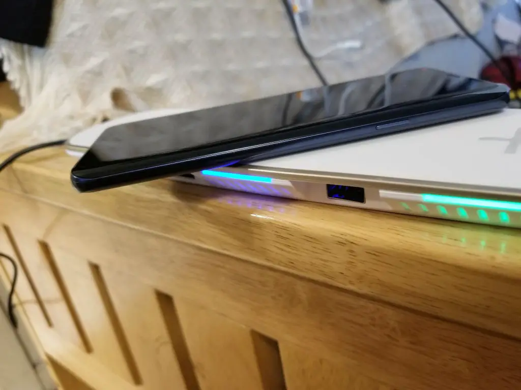 YKing 3x Qi Wireless charging station review