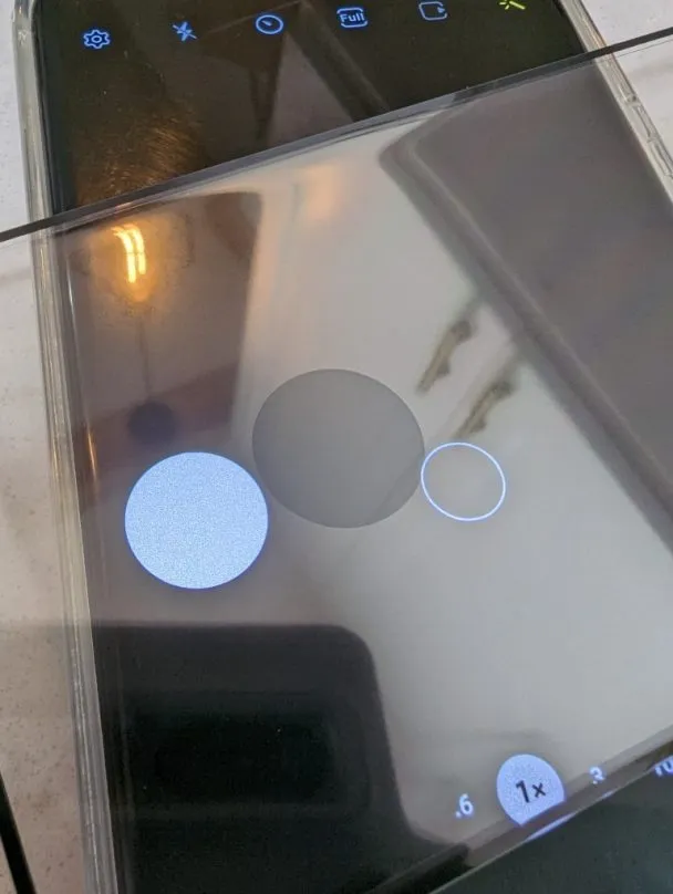 Group Vertical Tempered Glass Screen protector (or Unipha) for the Pixel 7 Pro