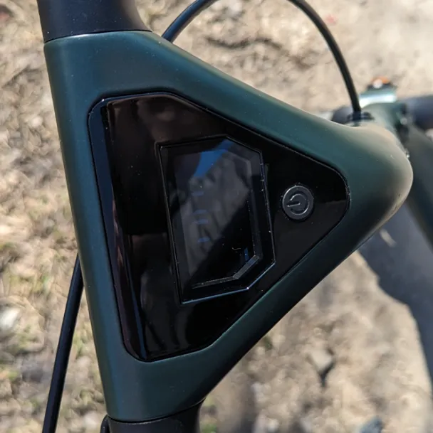 ATOMI Alpha scooter LCD display in sunlight